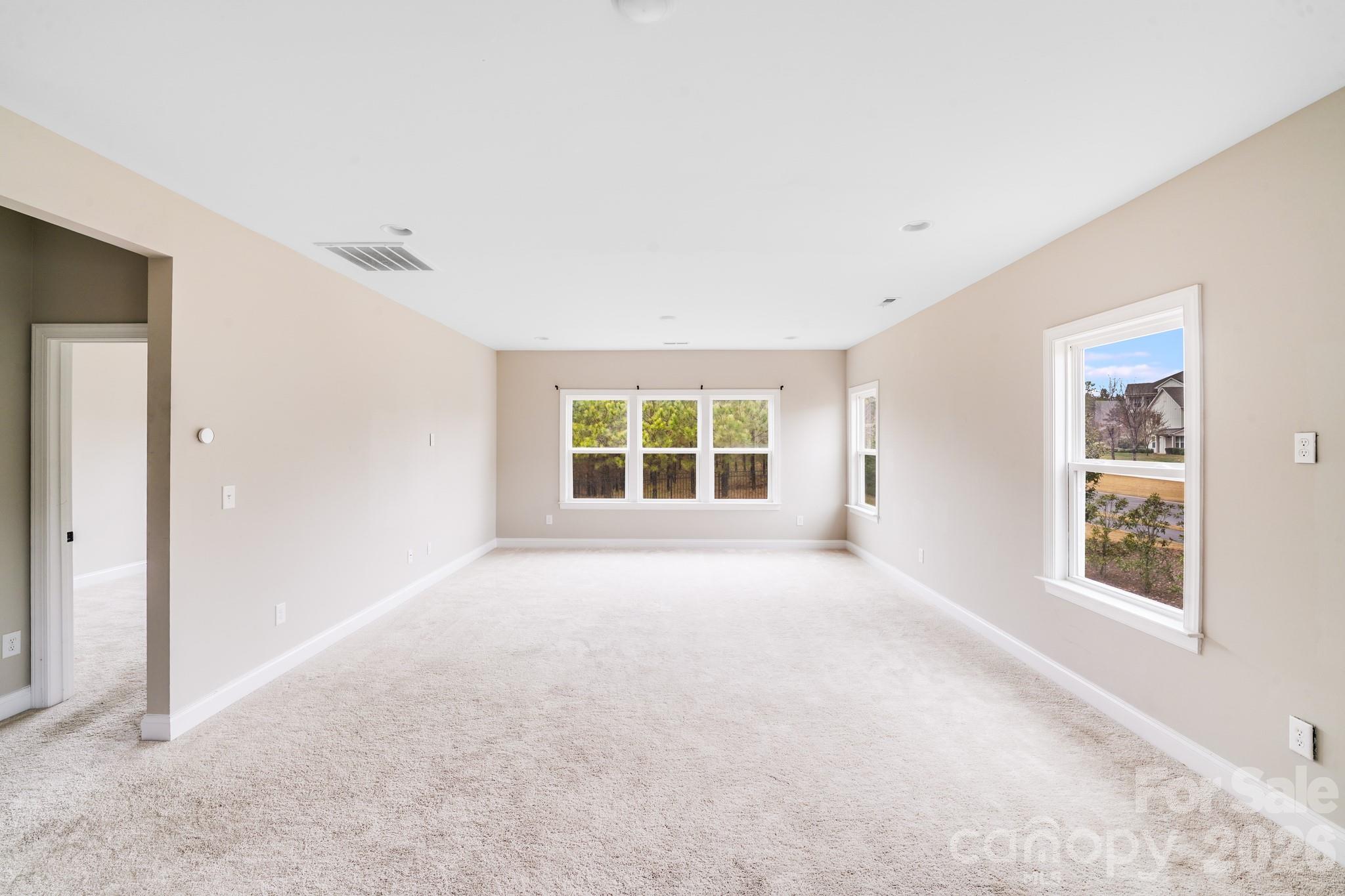 16004 Deer River Road — Charlotte
