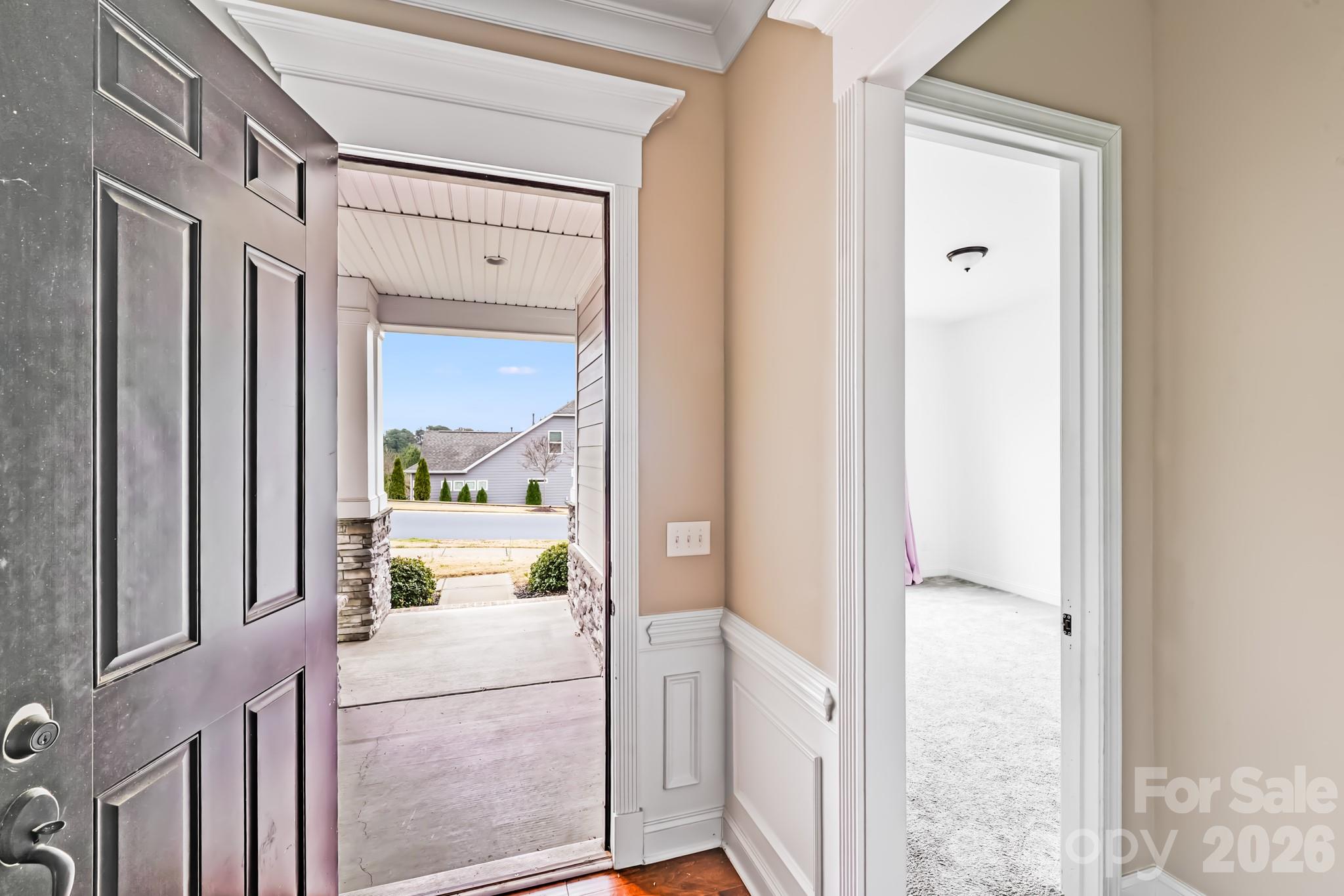 16004 Deer River Road — Charlotte