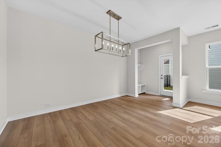 10110 Mamillion Drive — Huntersville