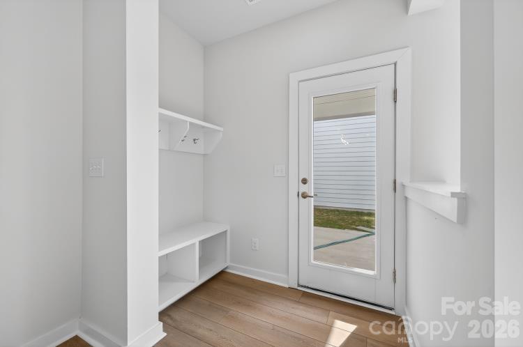 10110 Mamillion Drive — Huntersville