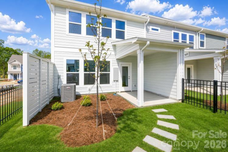 10110 Mamillion Drive — Huntersville