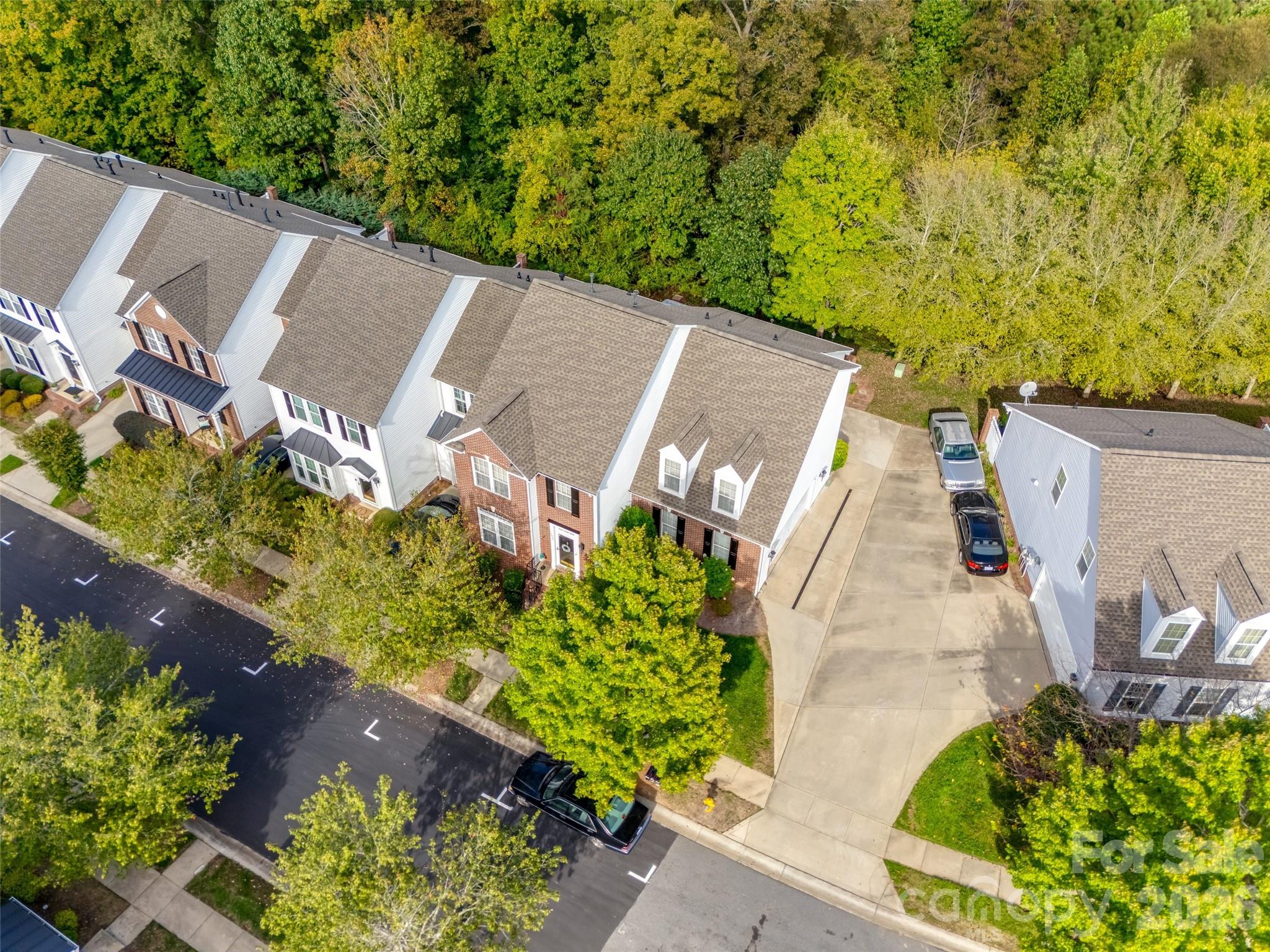 14569 Greenpoint Lane — Huntersville