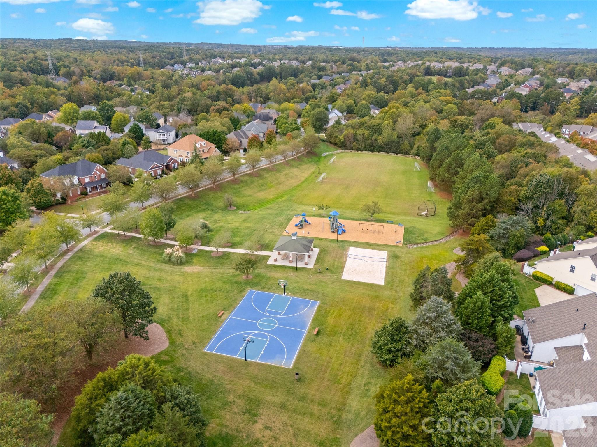 14569 Greenpoint Lane — Huntersville