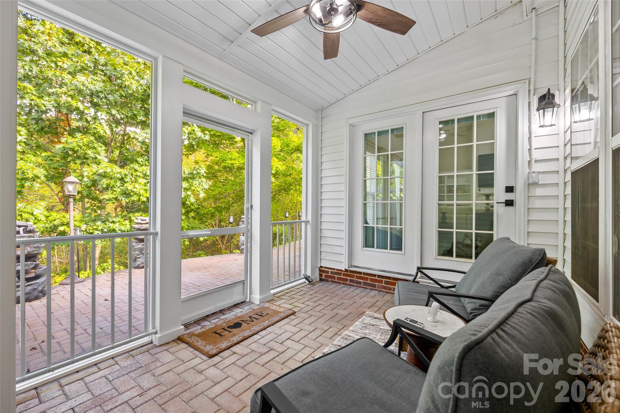 14569 Greenpoint Lane — Huntersville