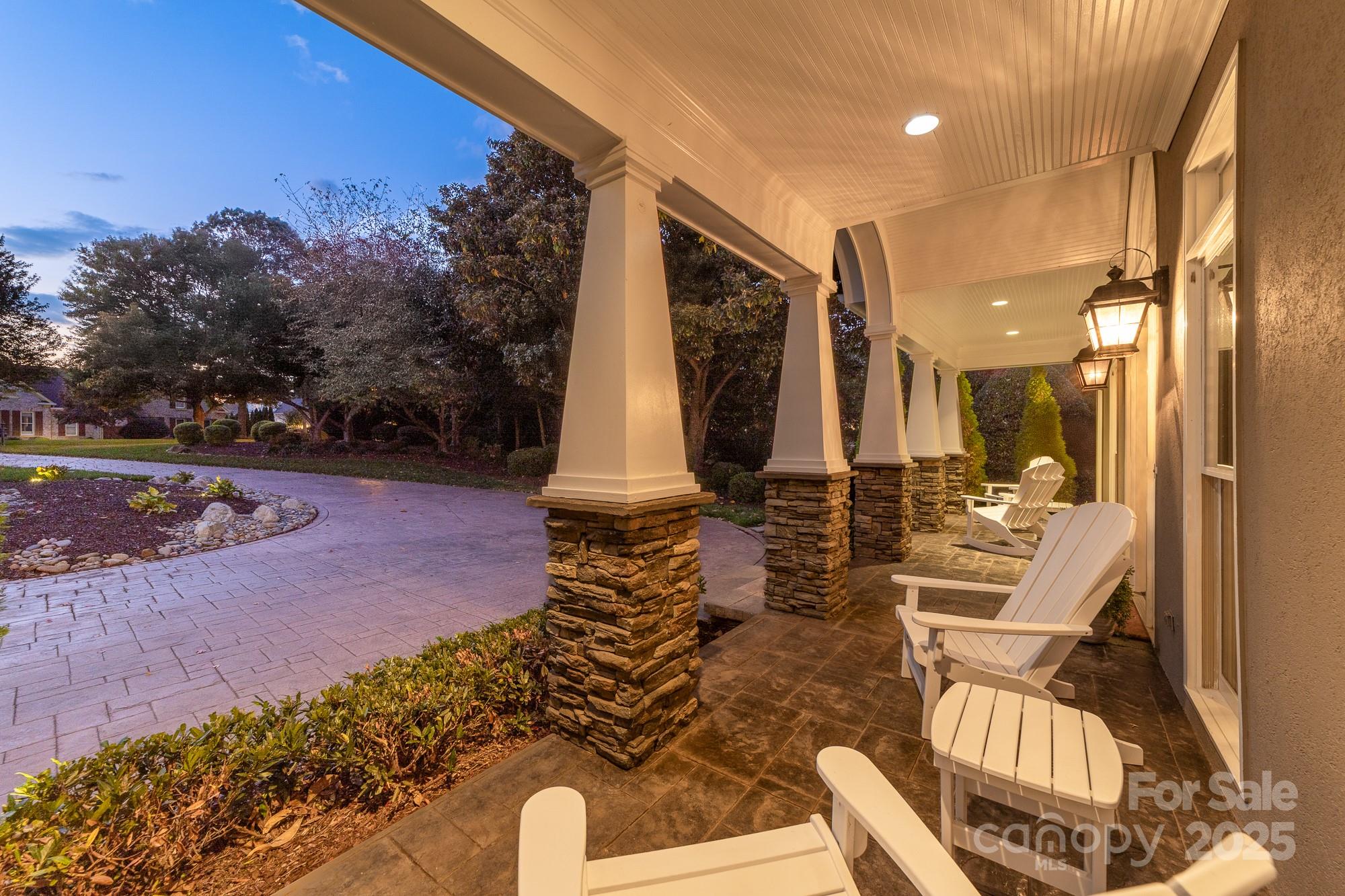 18316 Mainsail Pointe Drive — Cornelius