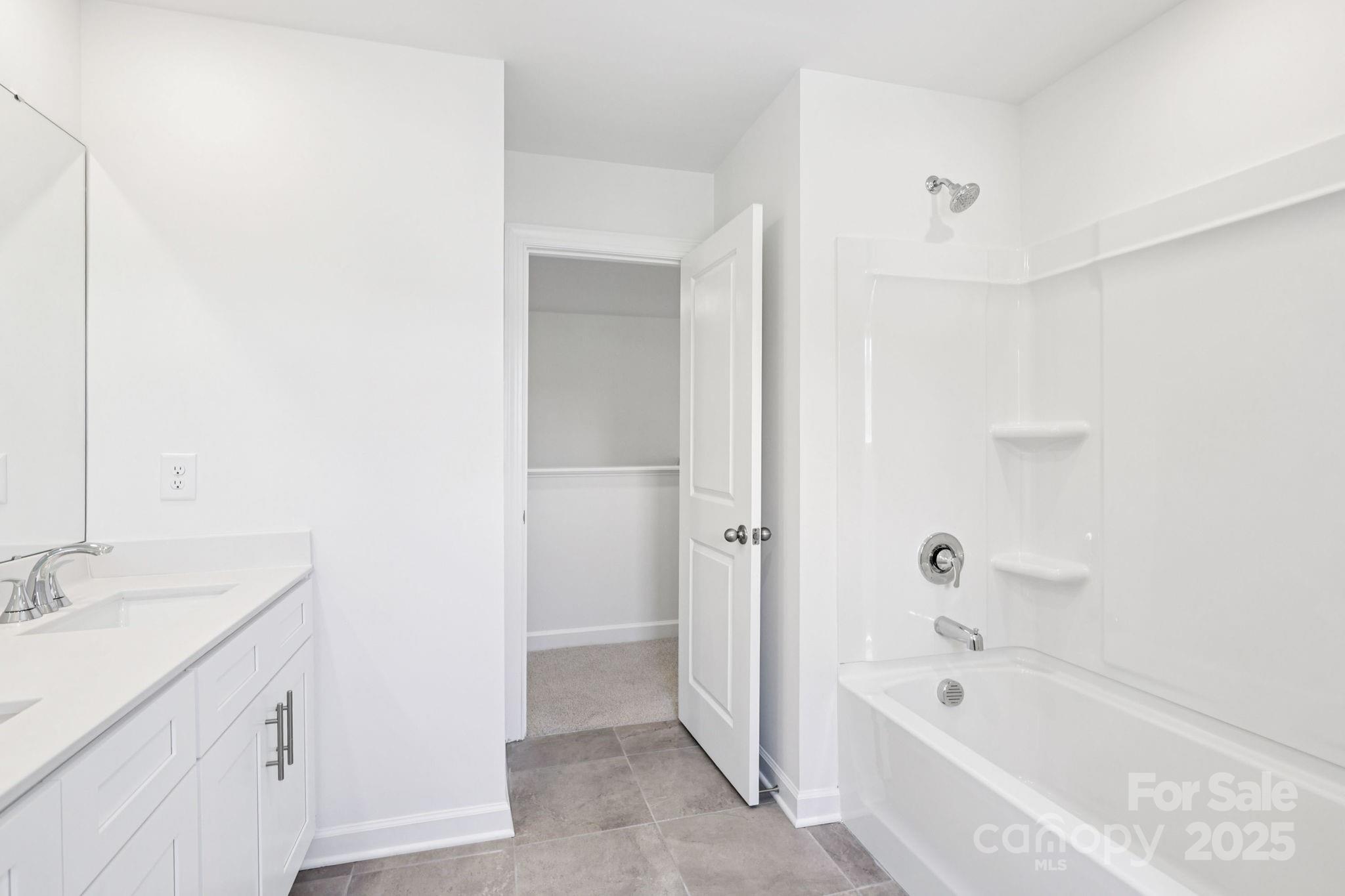 834 Santina Avenue — York