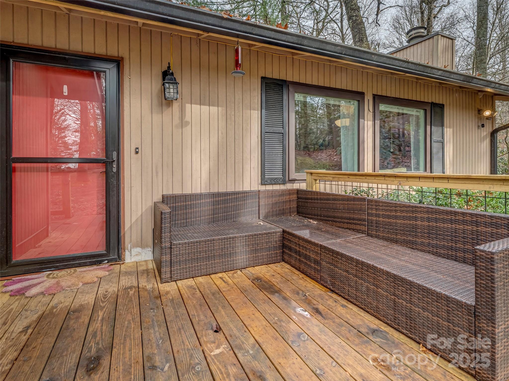 531 Three Mile Knob Road — Pisgah Forest
