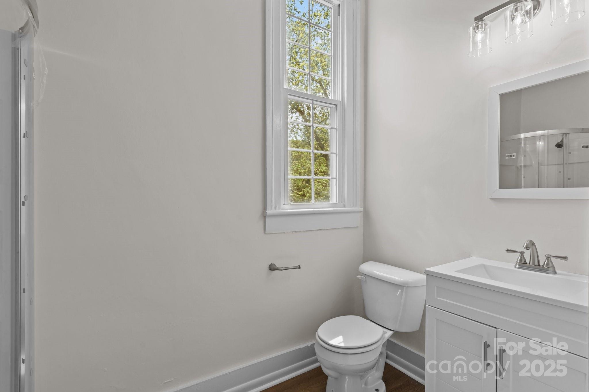 301 W Central Street — Maxton
