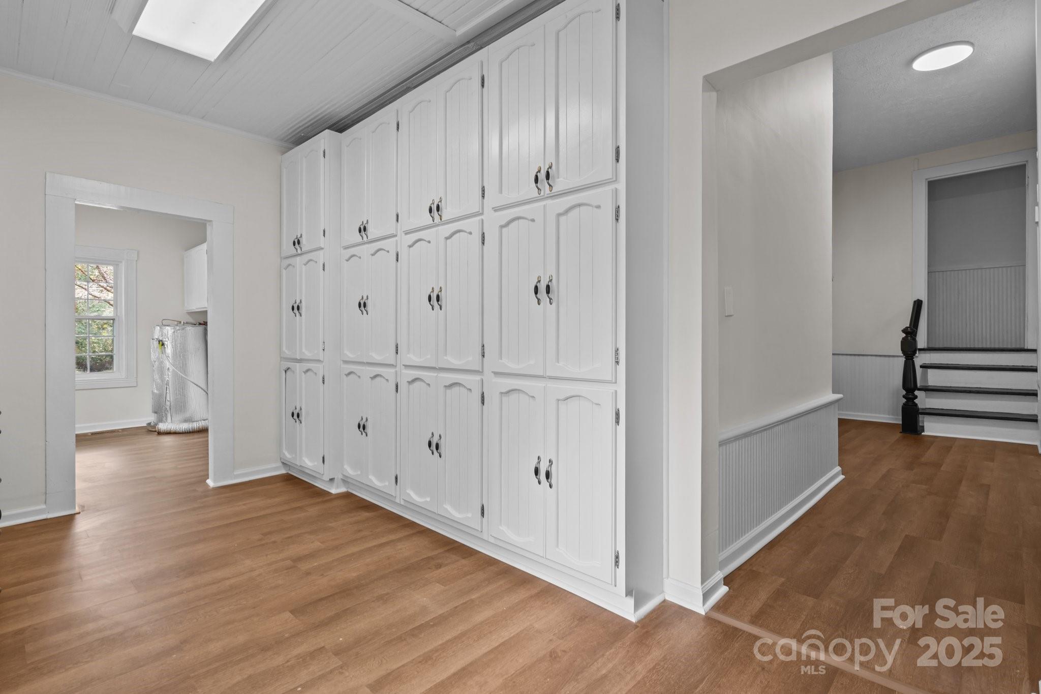 301 W Central Street — Maxton