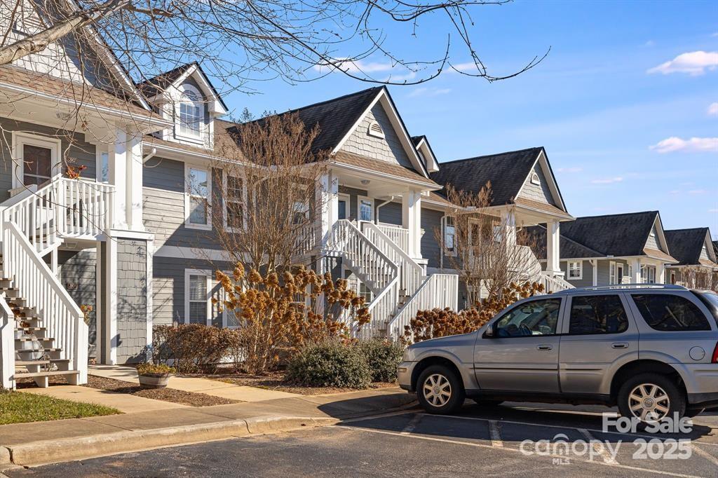 2904 Sagamore Lane — Asheville