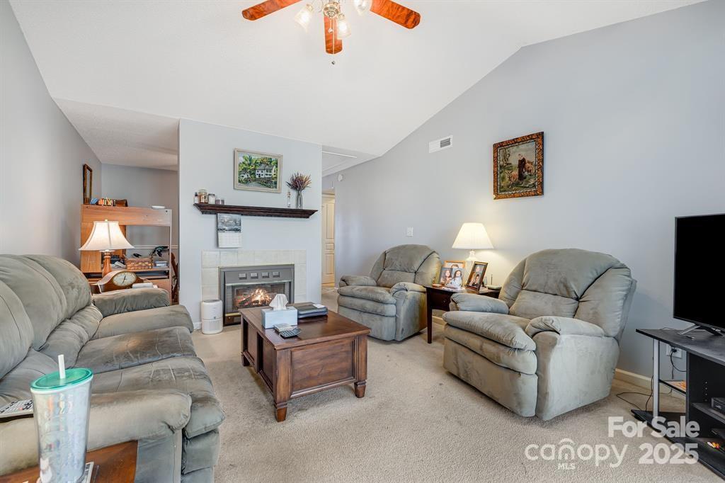 2904 Sagamore Lane — Asheville