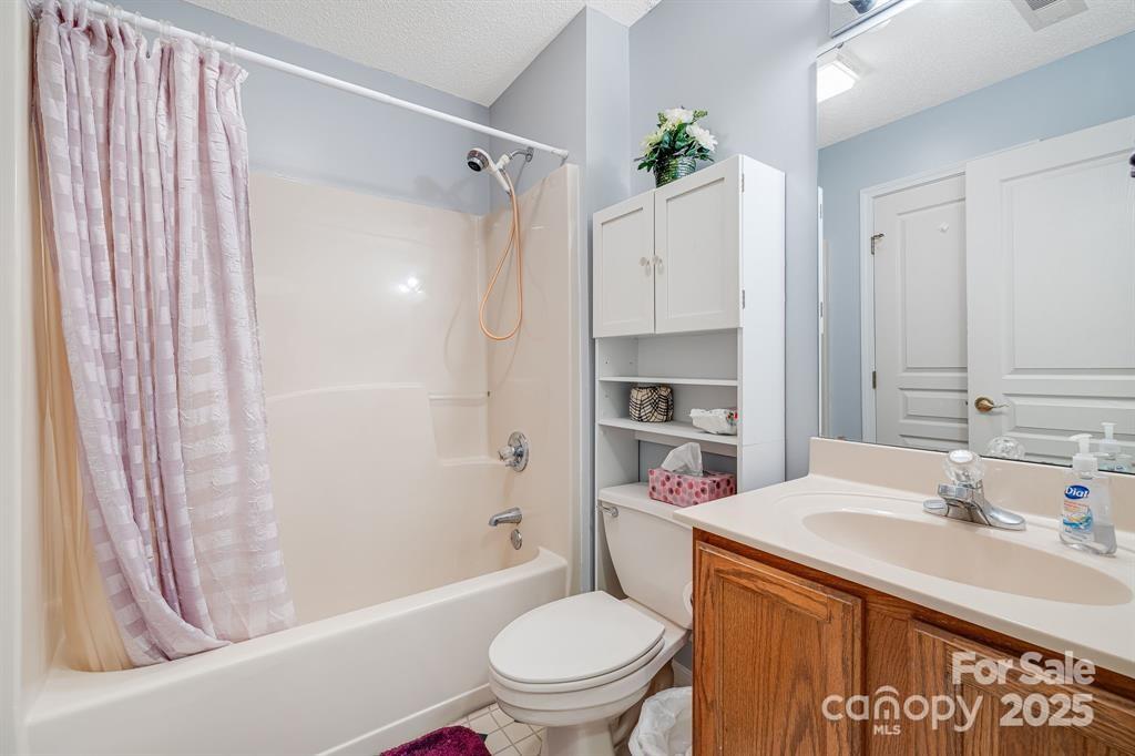 2904 Sagamore Lane — Asheville