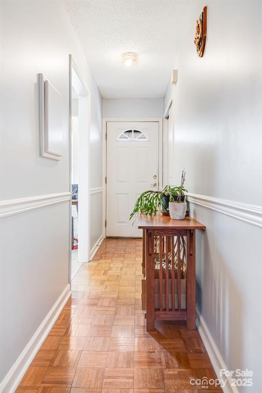 2904 Sagamore Lane — Asheville