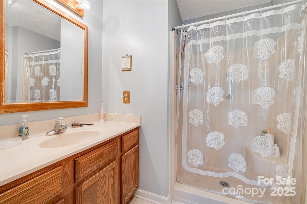 2904 Sagamore Lane — Asheville