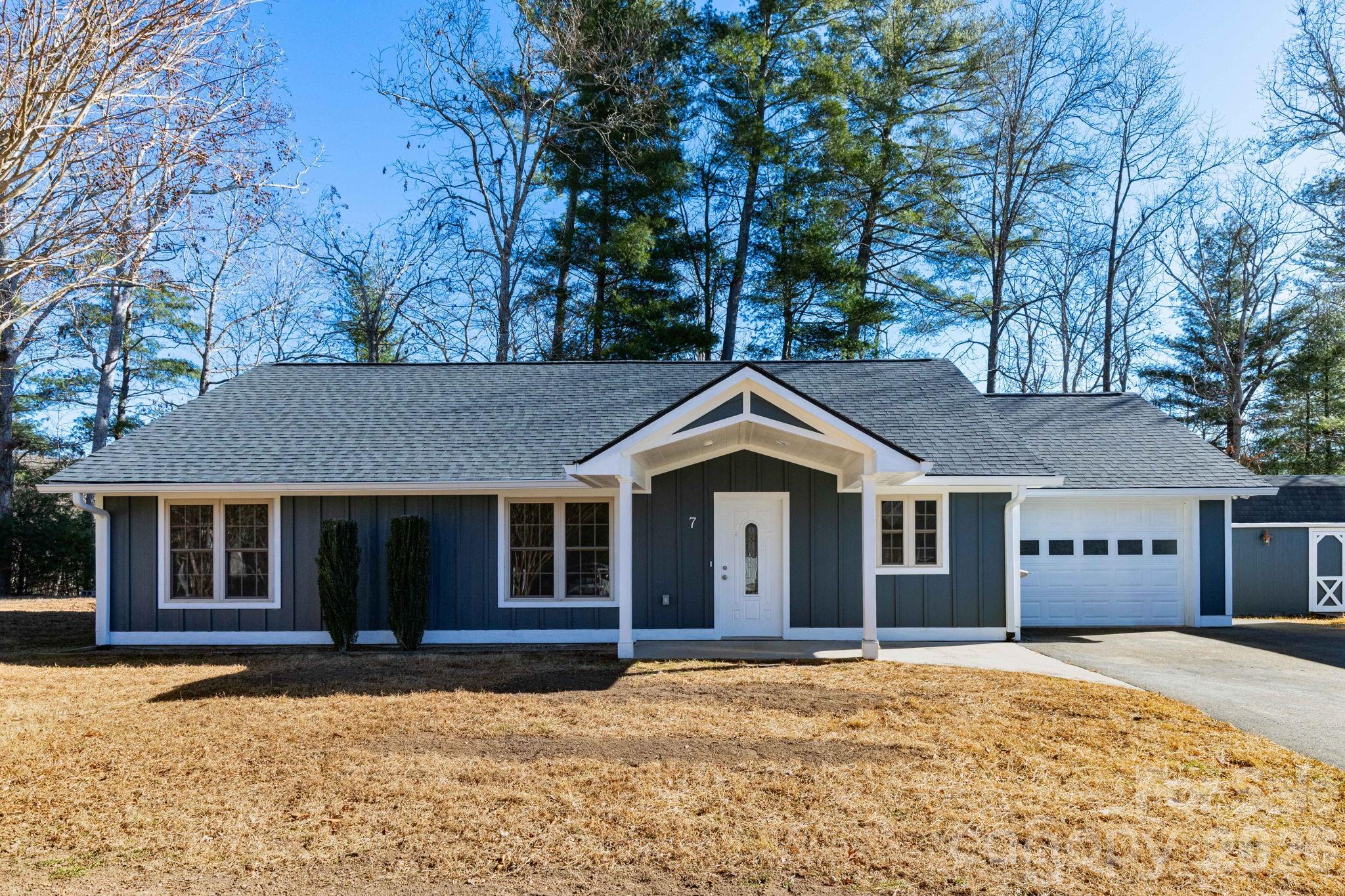 7 McGee Ridge Road — Fairview