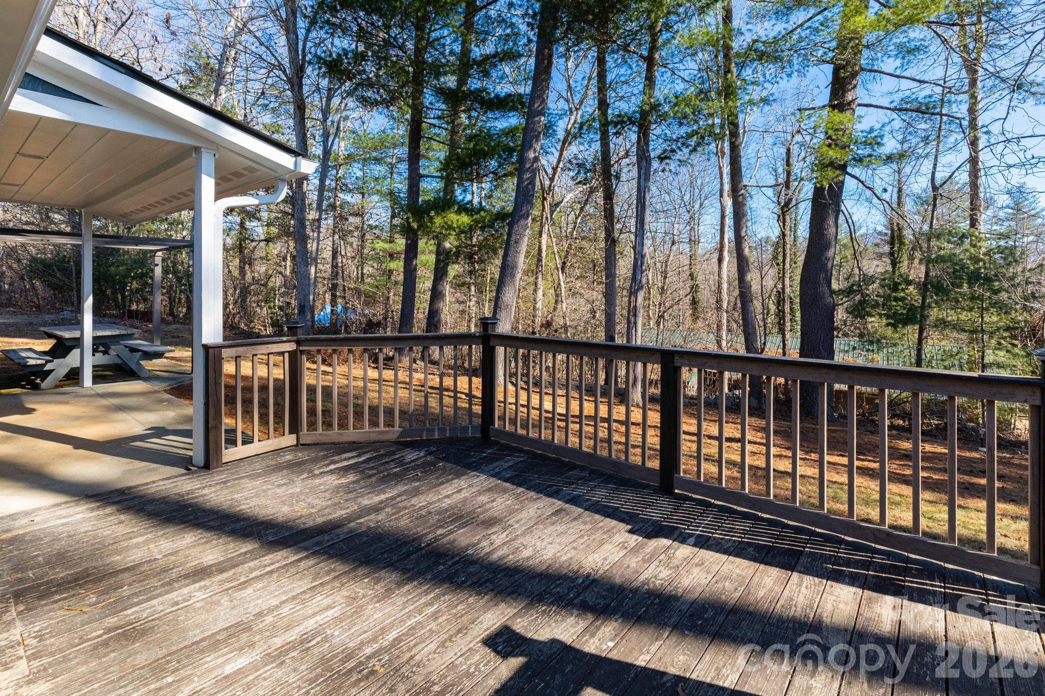 7 McGee Ridge Road — Fairview