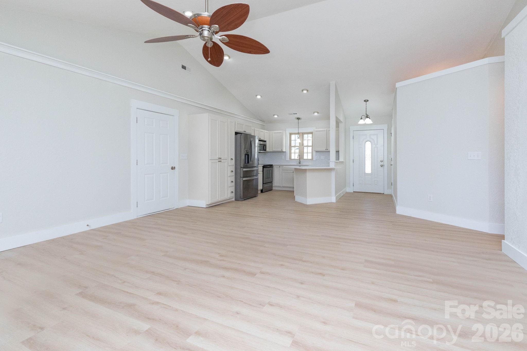 7 McGee Ridge Road — Fairview