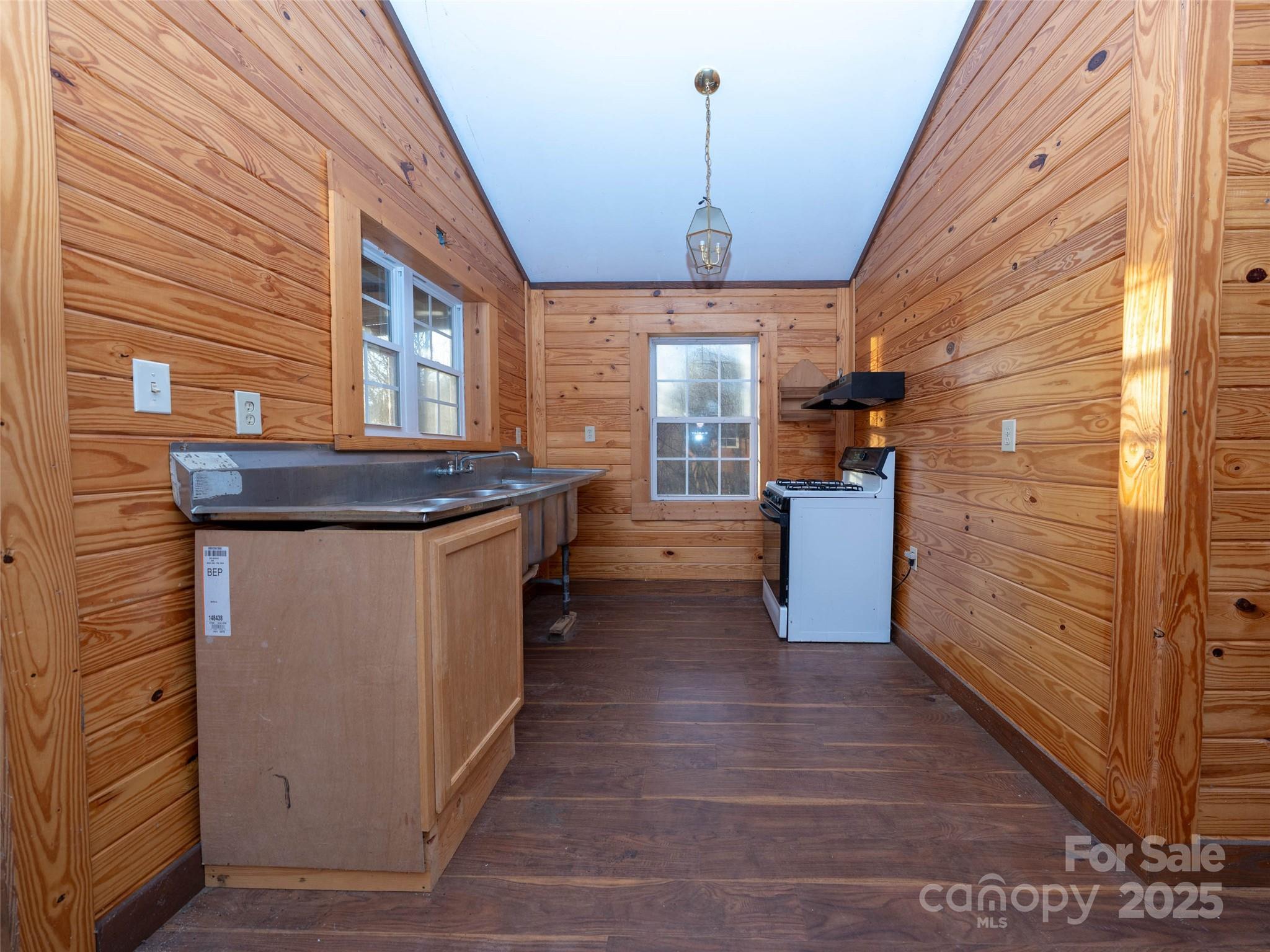 506 Rocky Acres Road — Canton