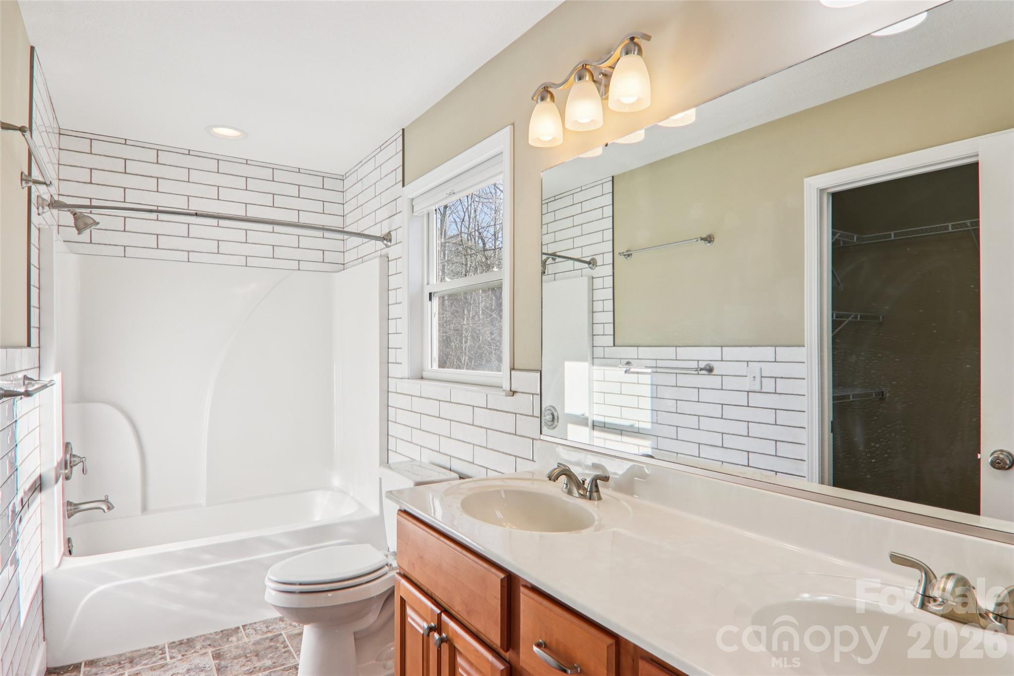 16 Southwood Drive — Weaverville