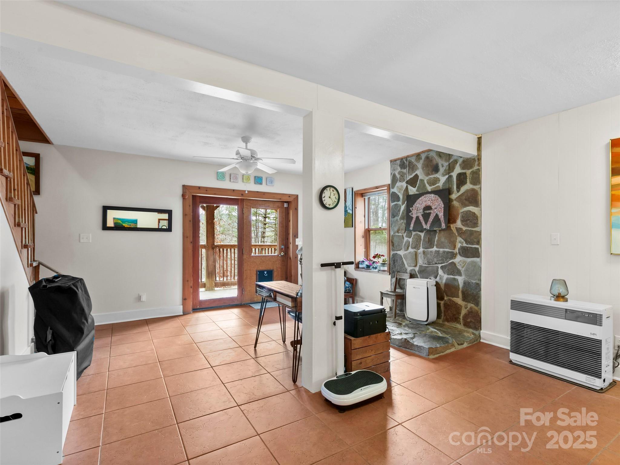 1239 Lower Loop Drive — Fletcher