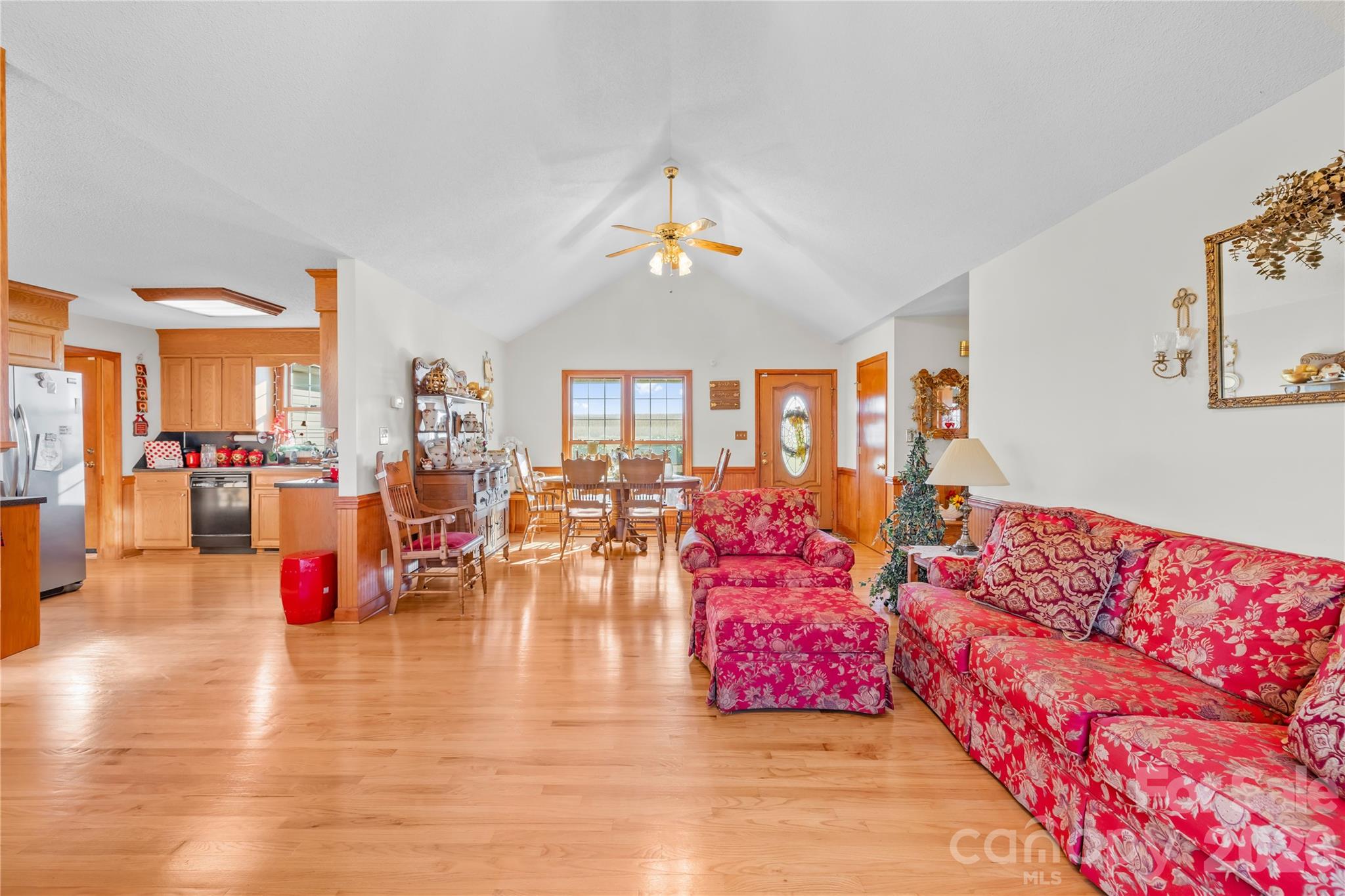 101 Alma Drive — Steadman