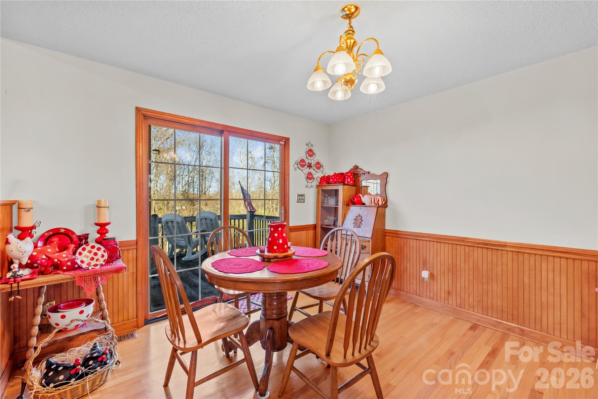 101 Alma Drive — Steadman