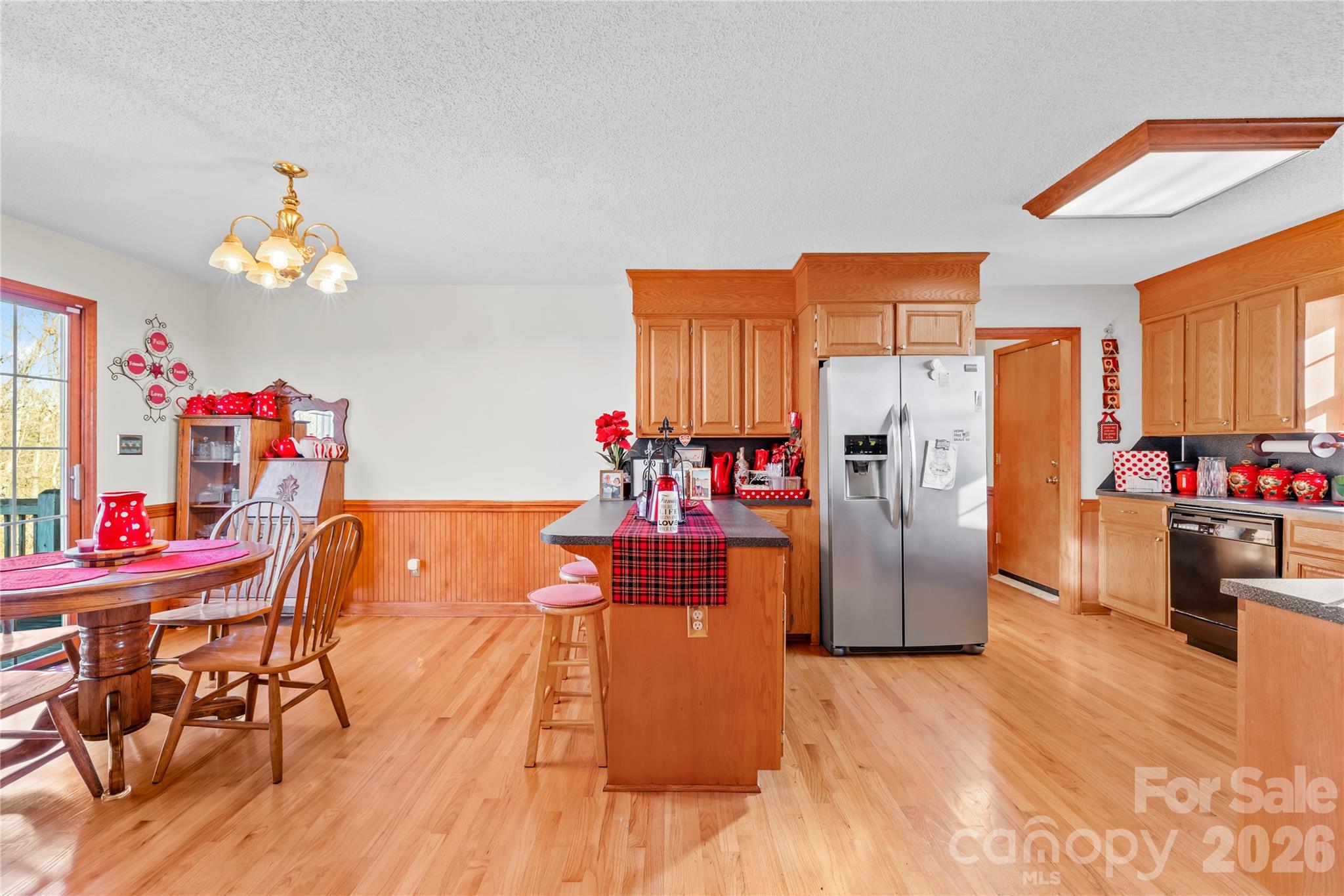 101 Alma Drive — Steadman