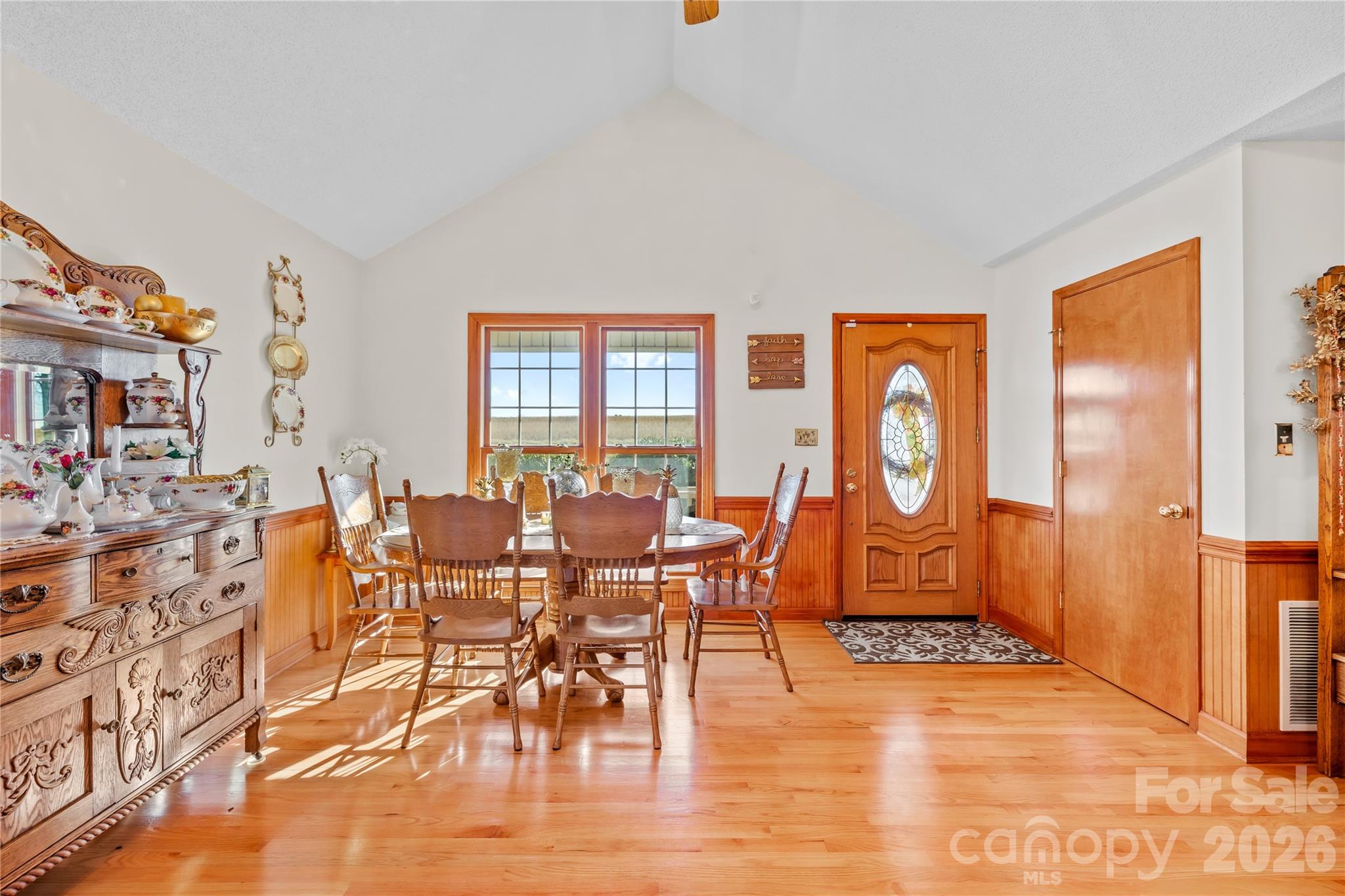 101 Alma Drive — Steadman