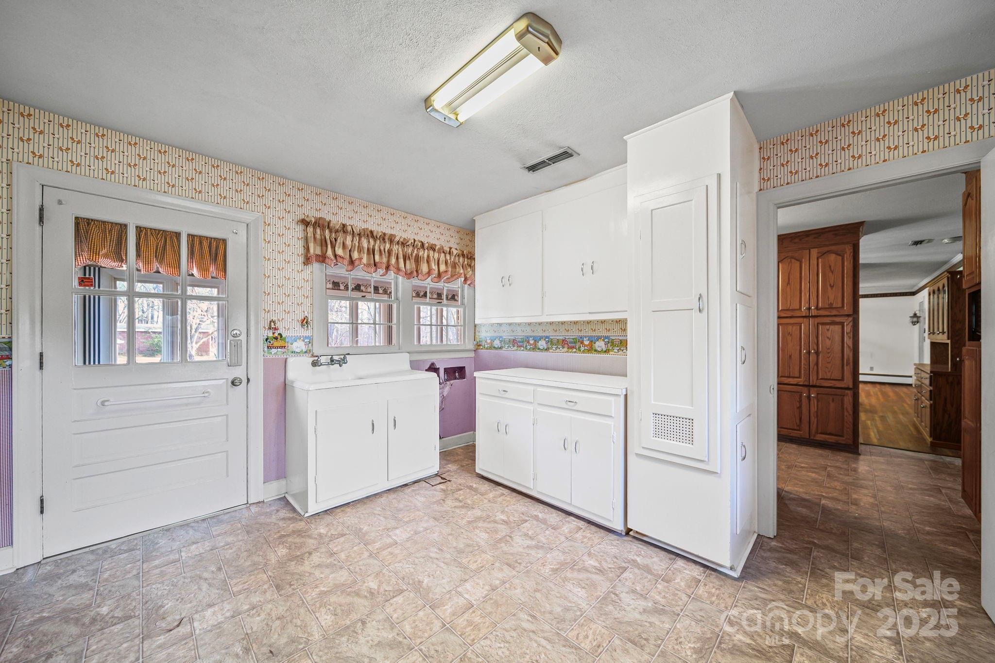 1223 Walker Road — Mount Pleasant