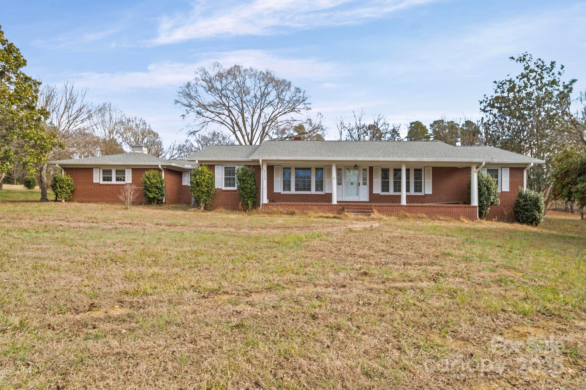 1223 Walker Road — Mount Pleasant