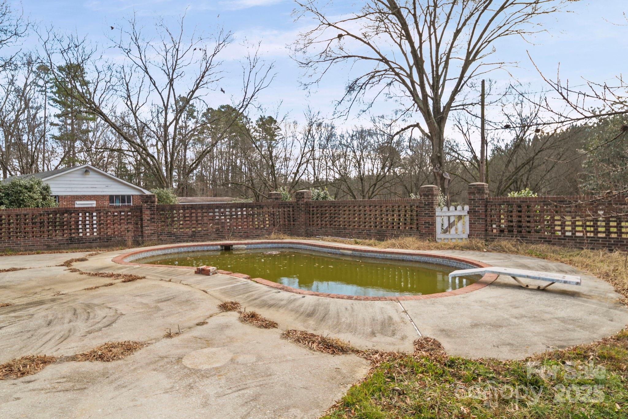 1223 Walker Road — Mount Pleasant