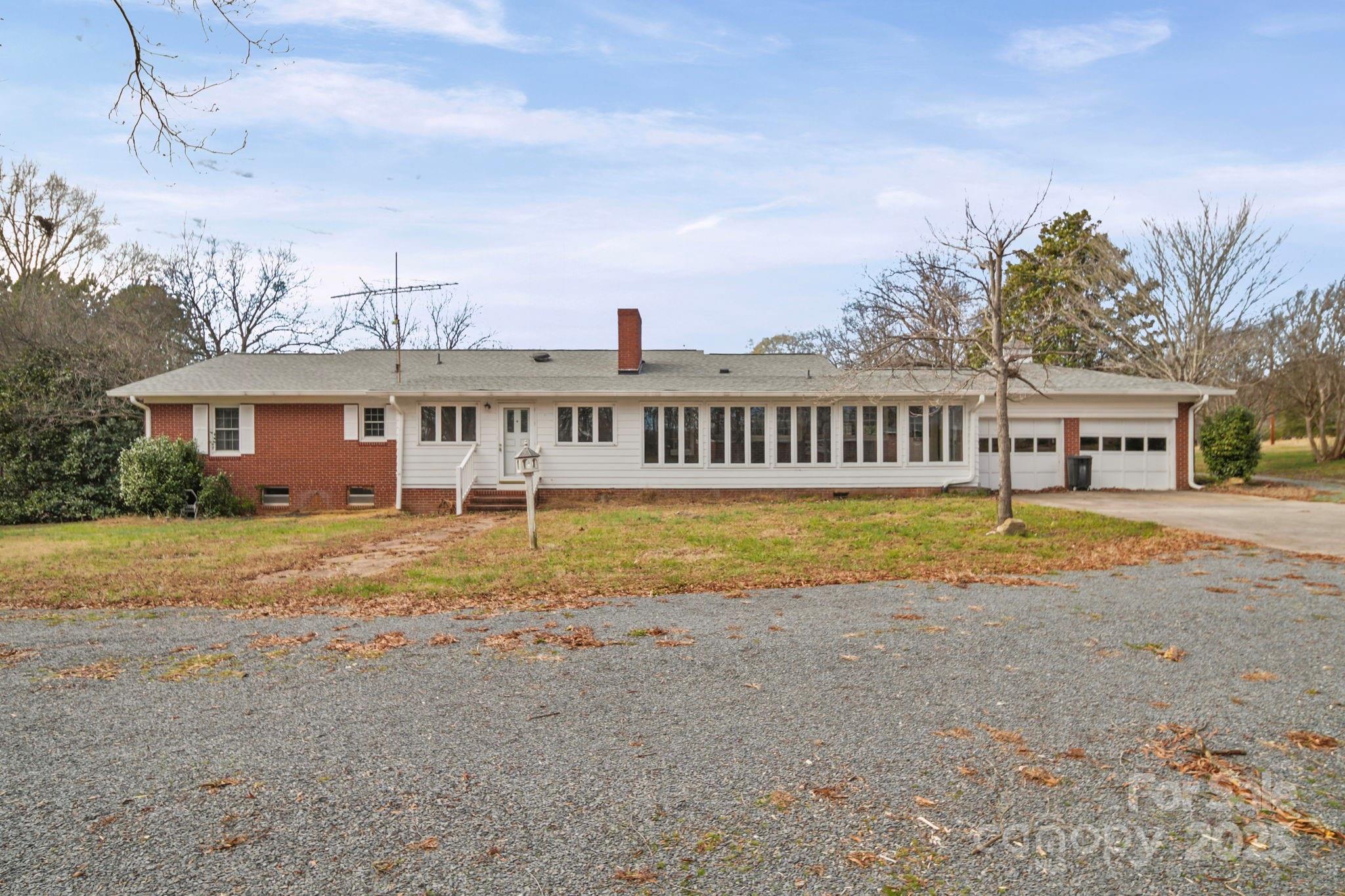 1223 Walker Road — Mount Pleasant
