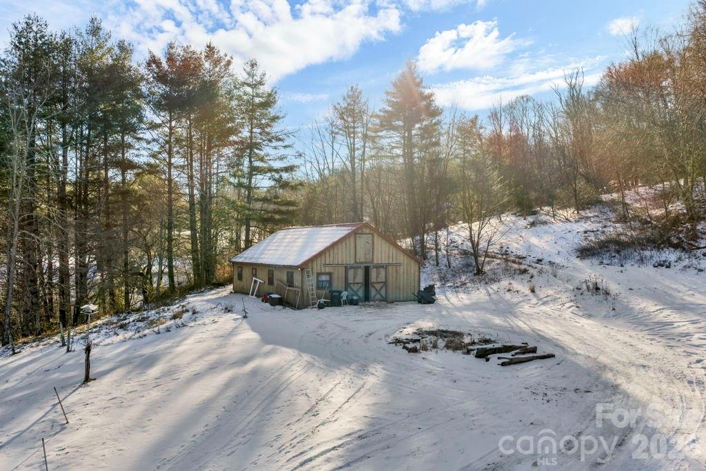 3606 NC Highway 194 None S — Sugar Grove