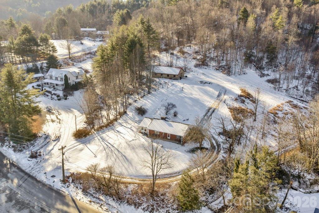 3606 NC Highway 194 None S — Sugar Grove