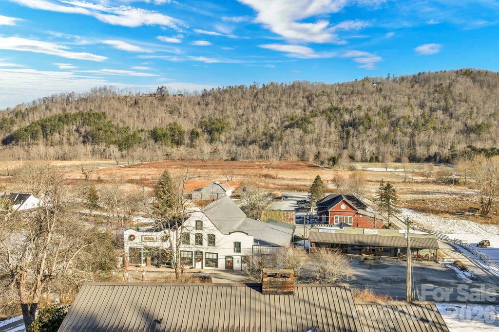 3606 NC Highway 194 None S — Sugar Grove