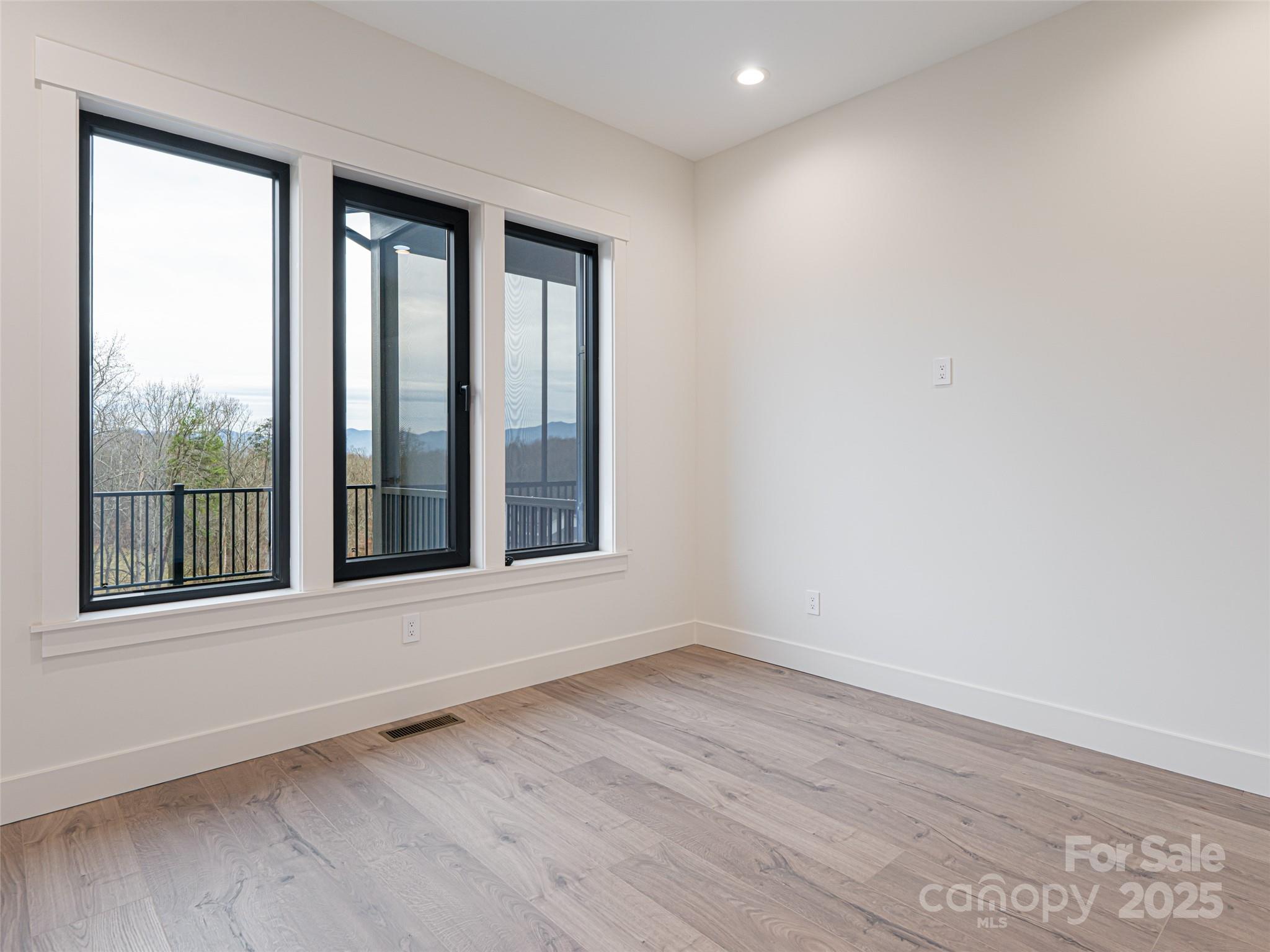 51 Bridgeway Drive #12 — Candler