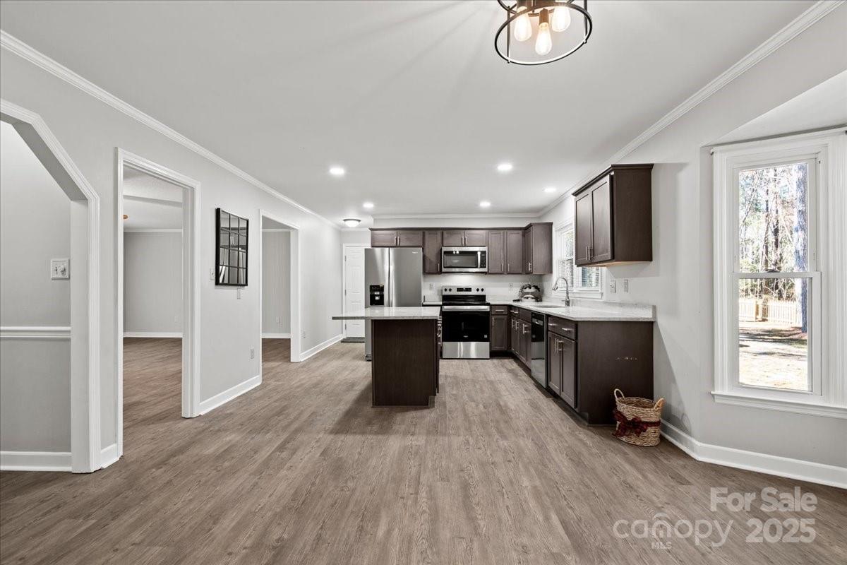 305 Virginia Avenue — Cheraw