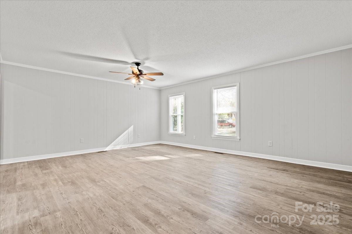 305 Virginia Avenue — Cheraw