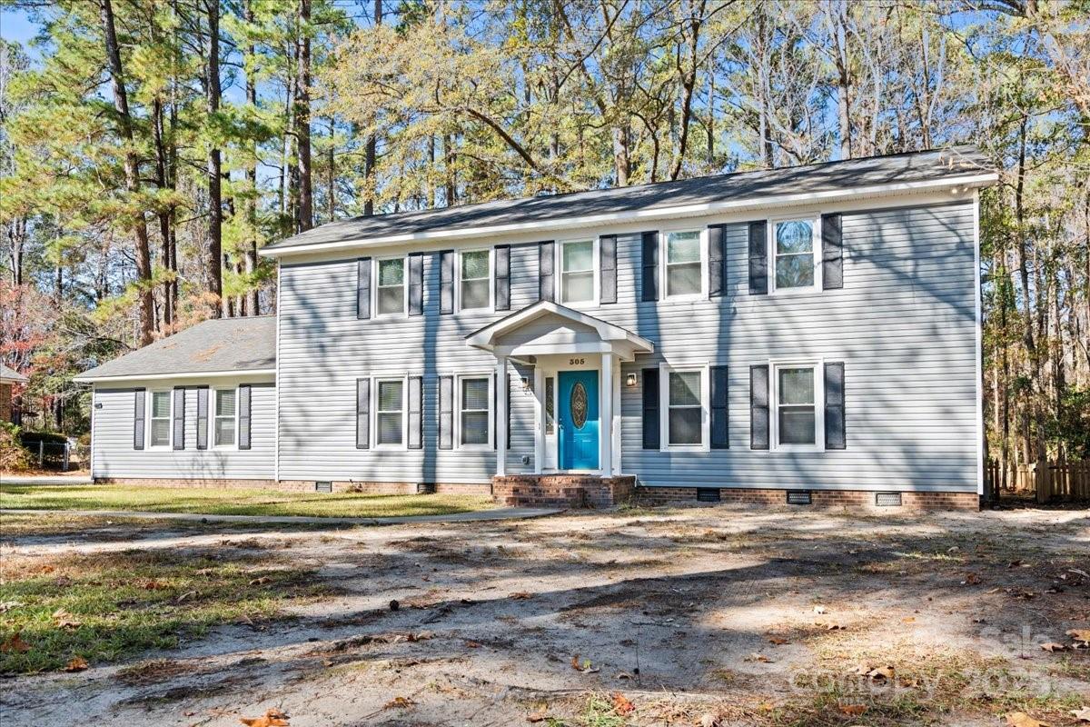 305 Virginia Avenue — Cheraw