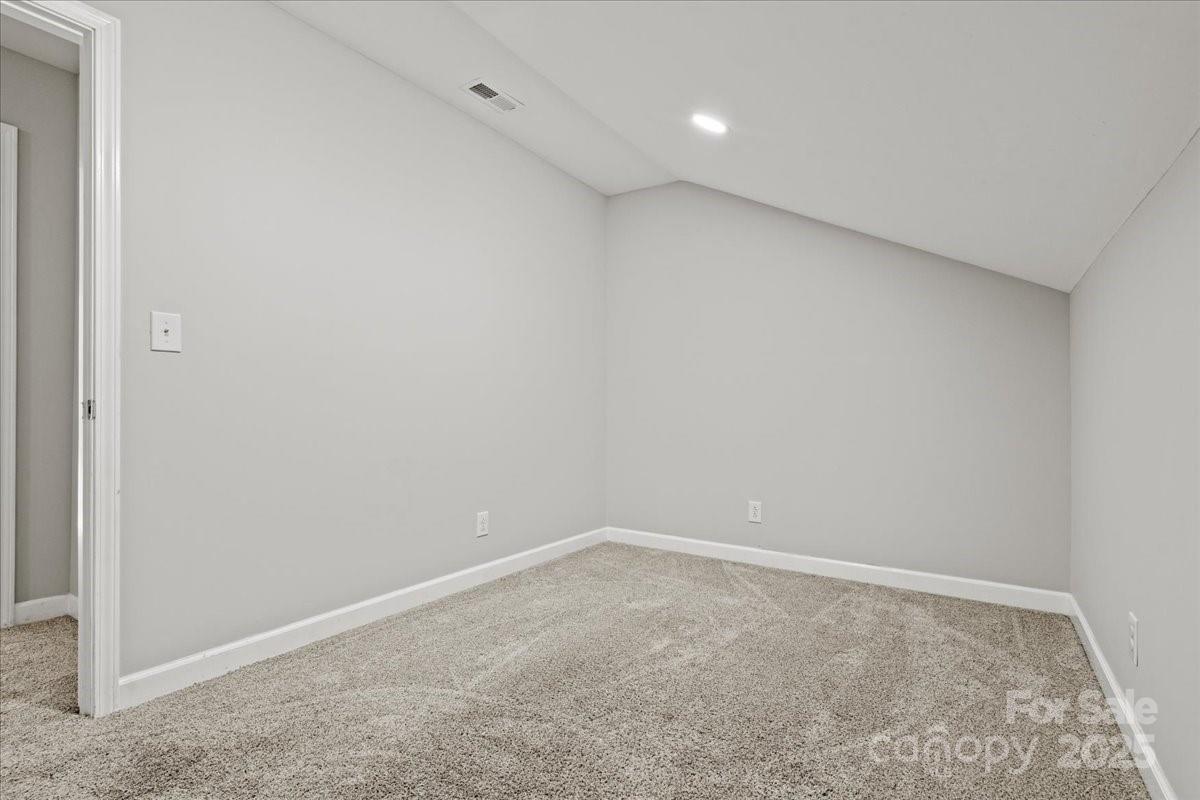 305 Virginia Avenue — Cheraw