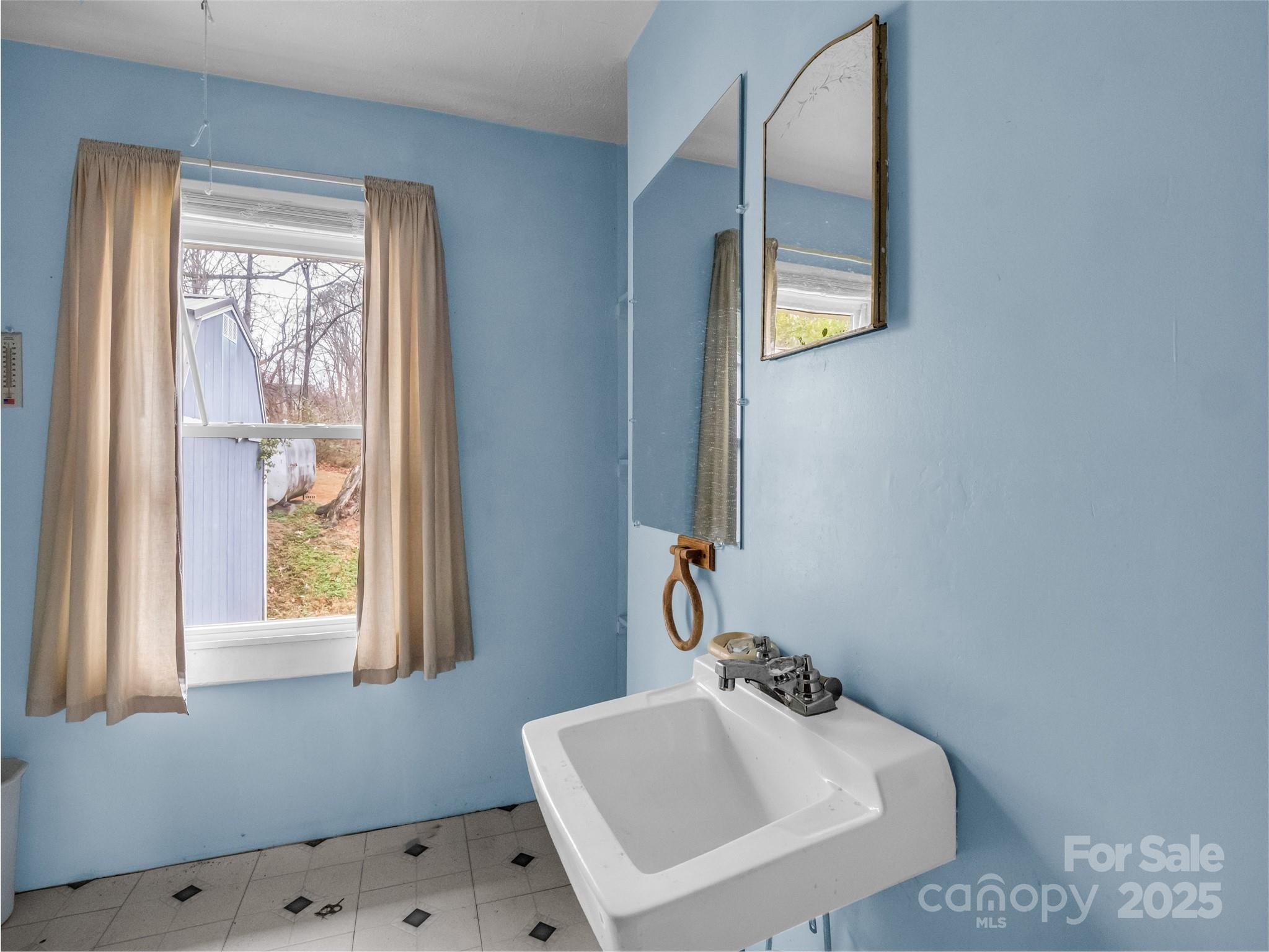 120 Maple Ridge Road — Candler