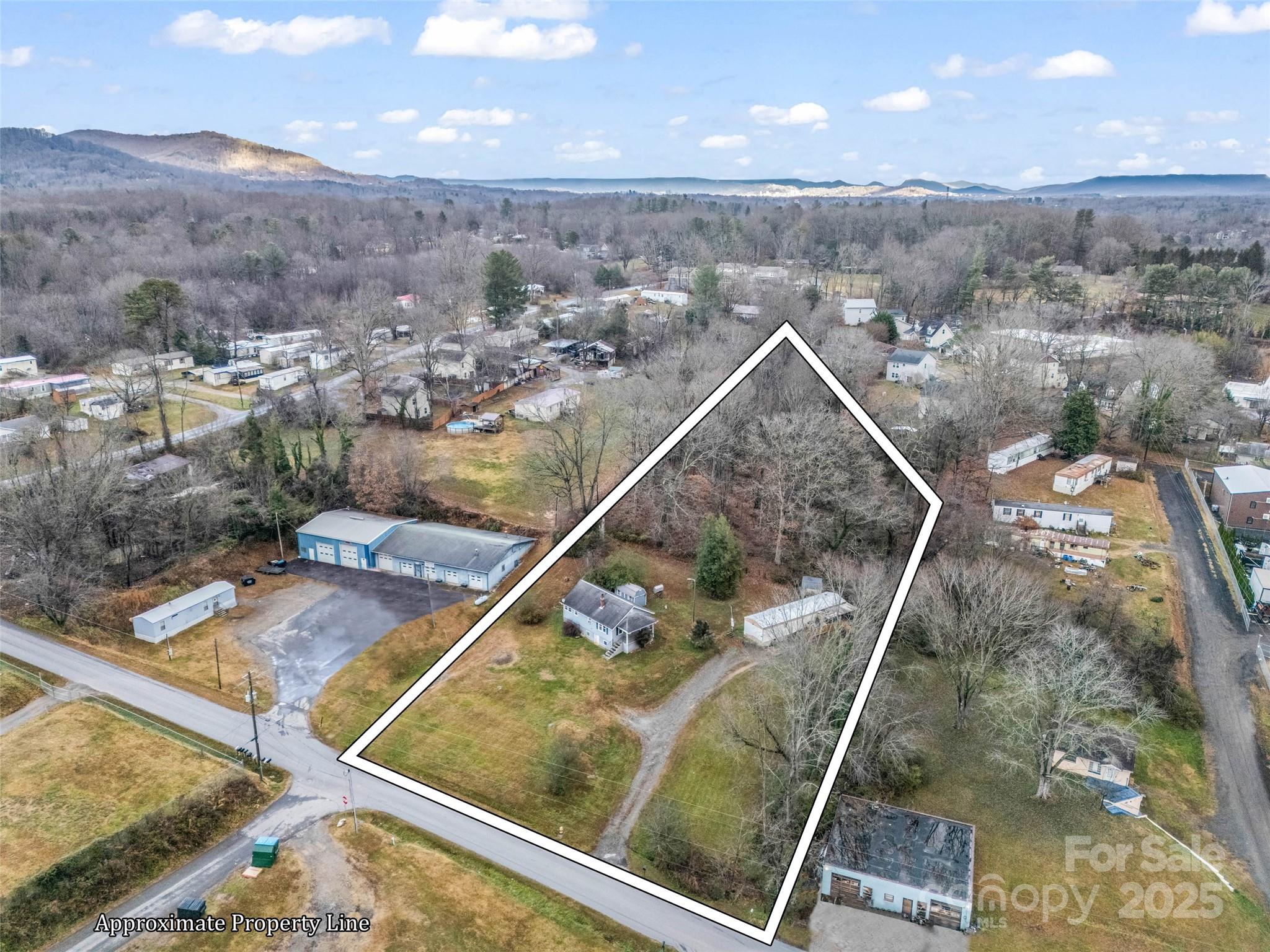120 Maple Ridge Road — Candler
