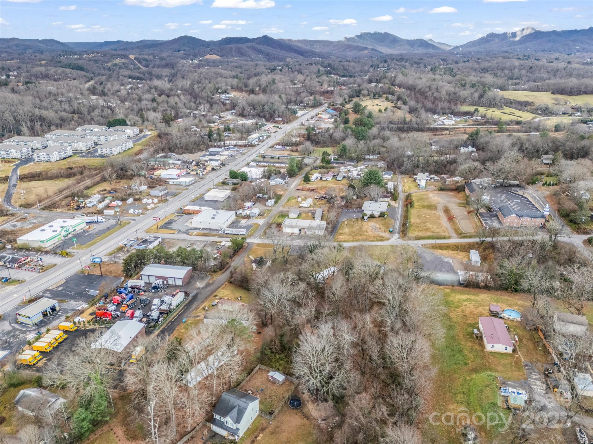 120 Maple Ridge Road — Candler