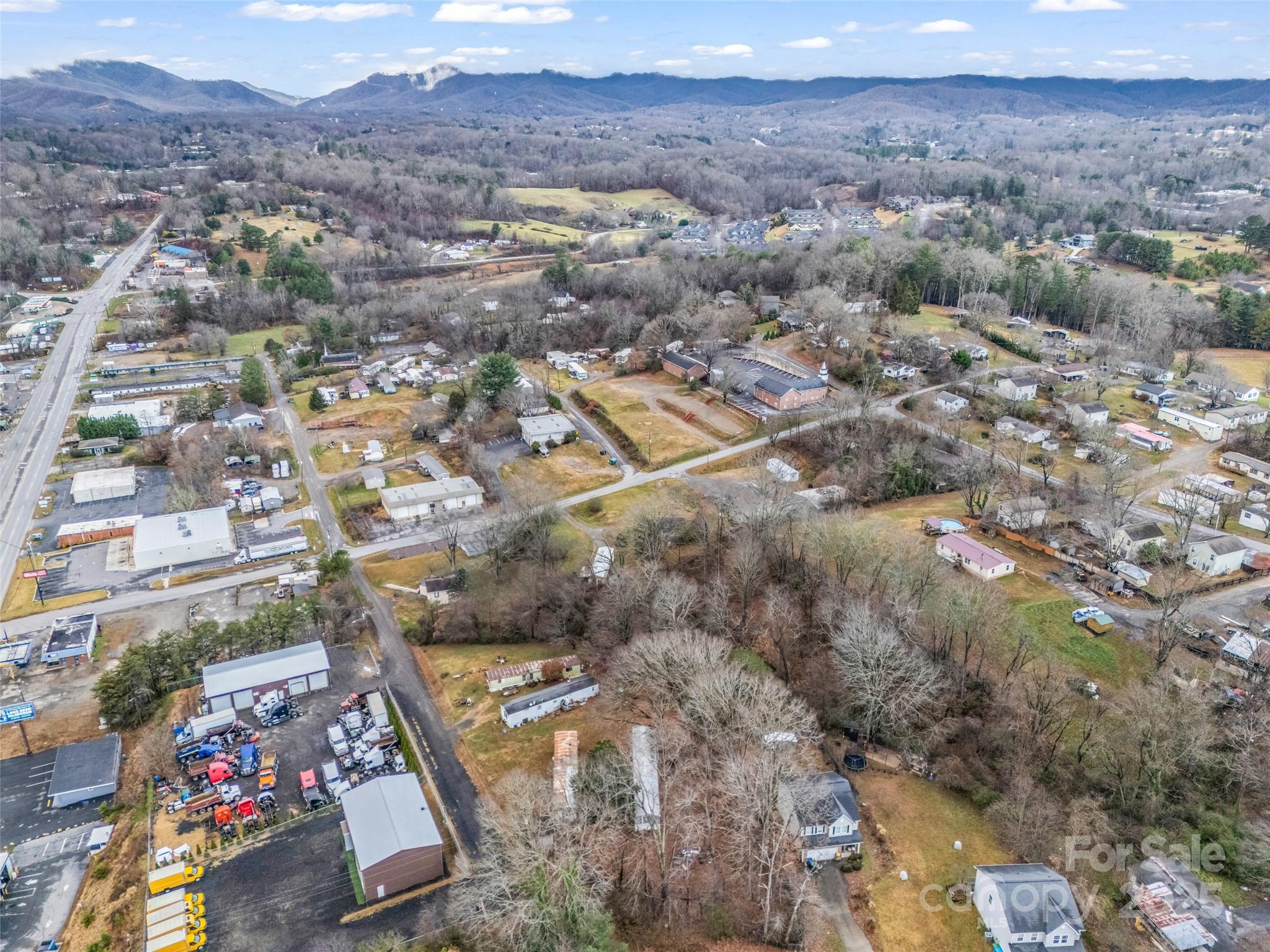 120 Maple Ridge Road — Candler