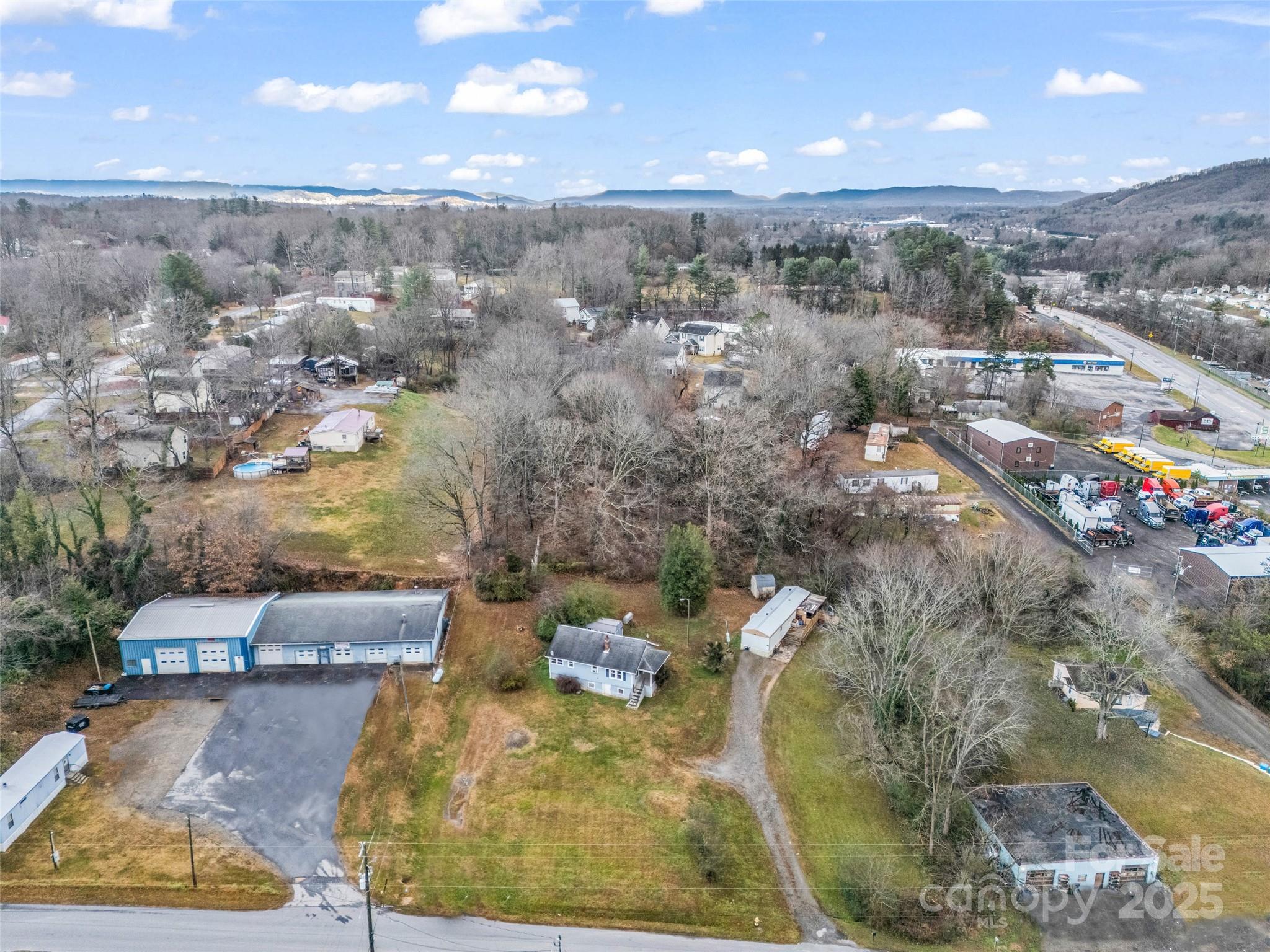 120 Maple Ridge Road — Candler