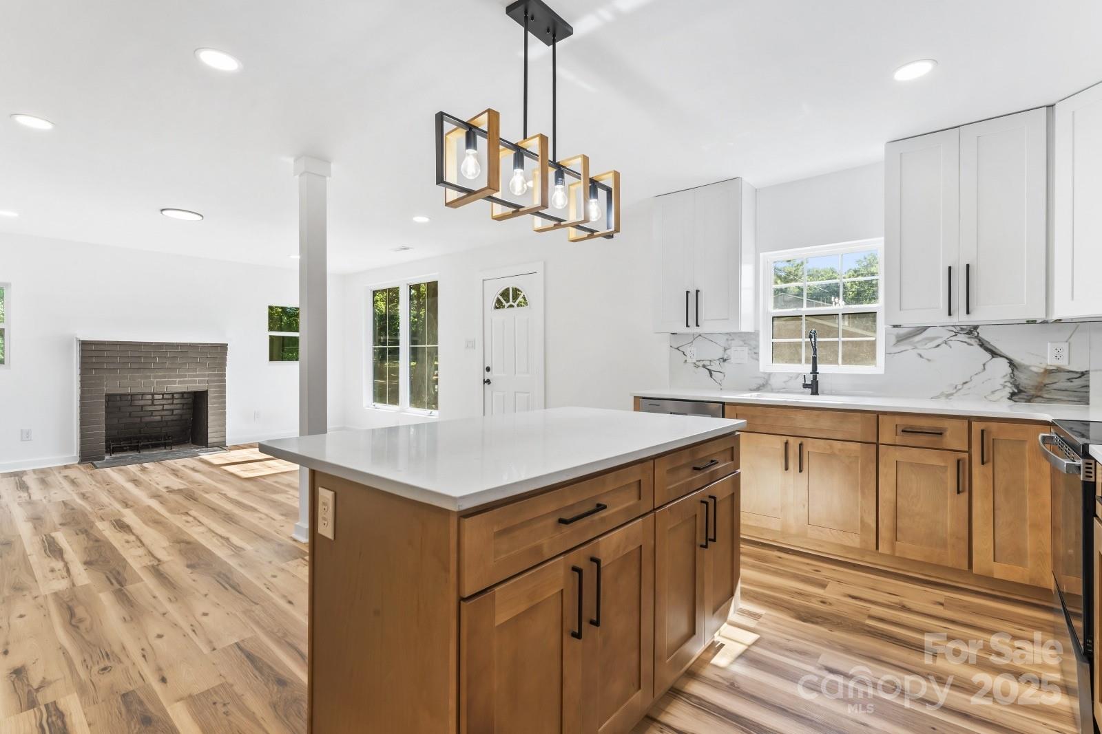 1050 Barnett Drive — Kings Mountain