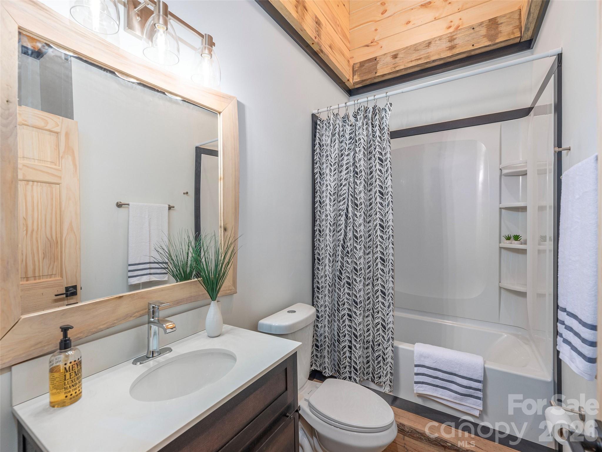 55 Dean Riddle Drive — Waynesville