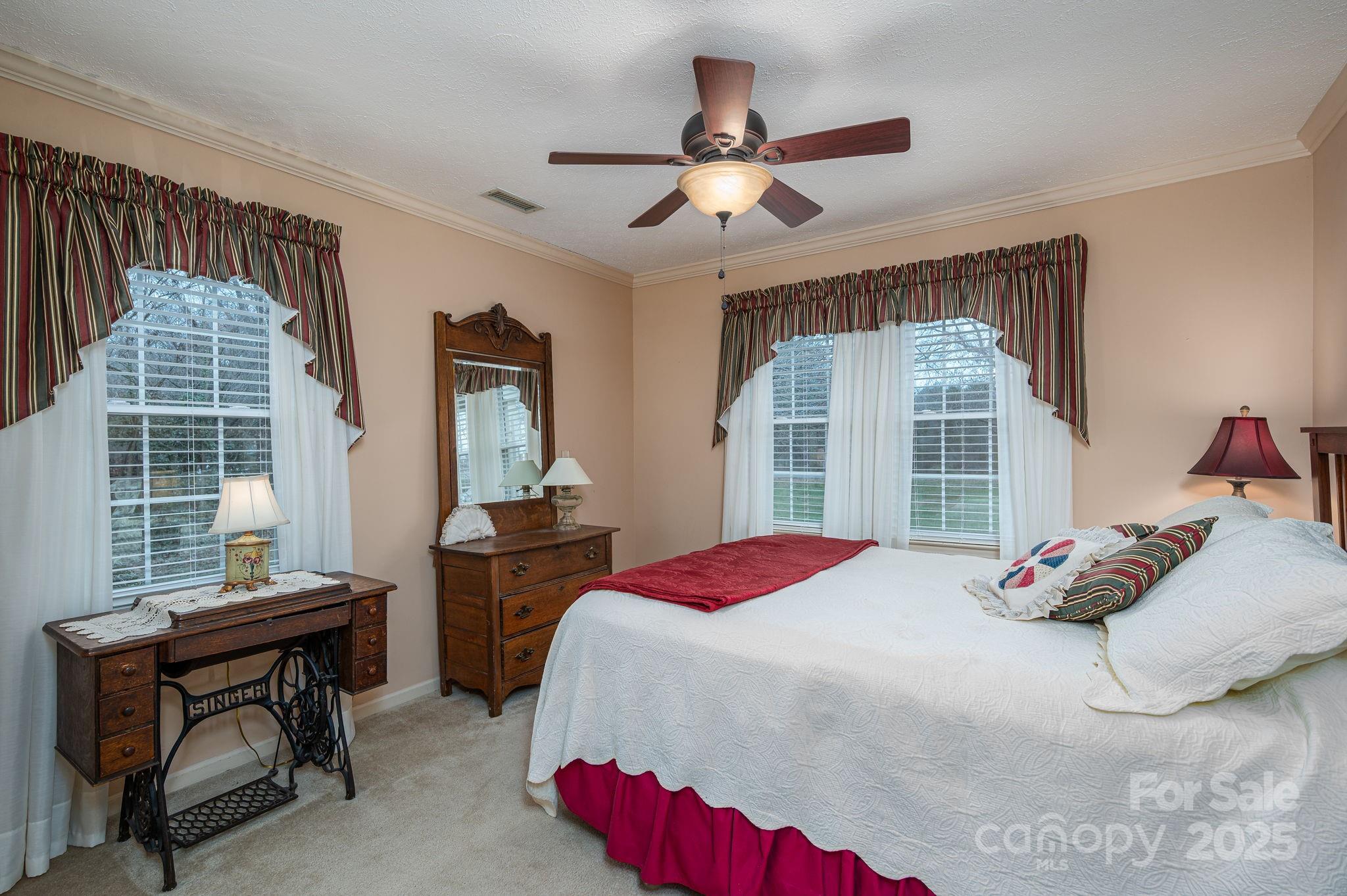 113 Old Stagecoach Road — Lawndale