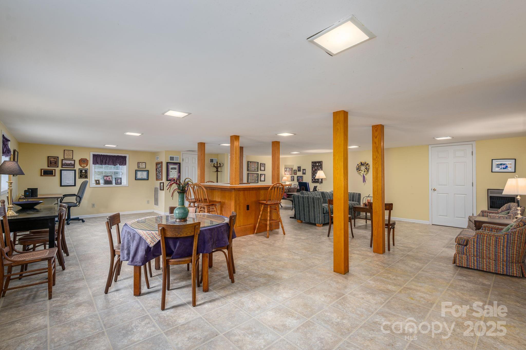 113 Old Stagecoach Road — Lawndale