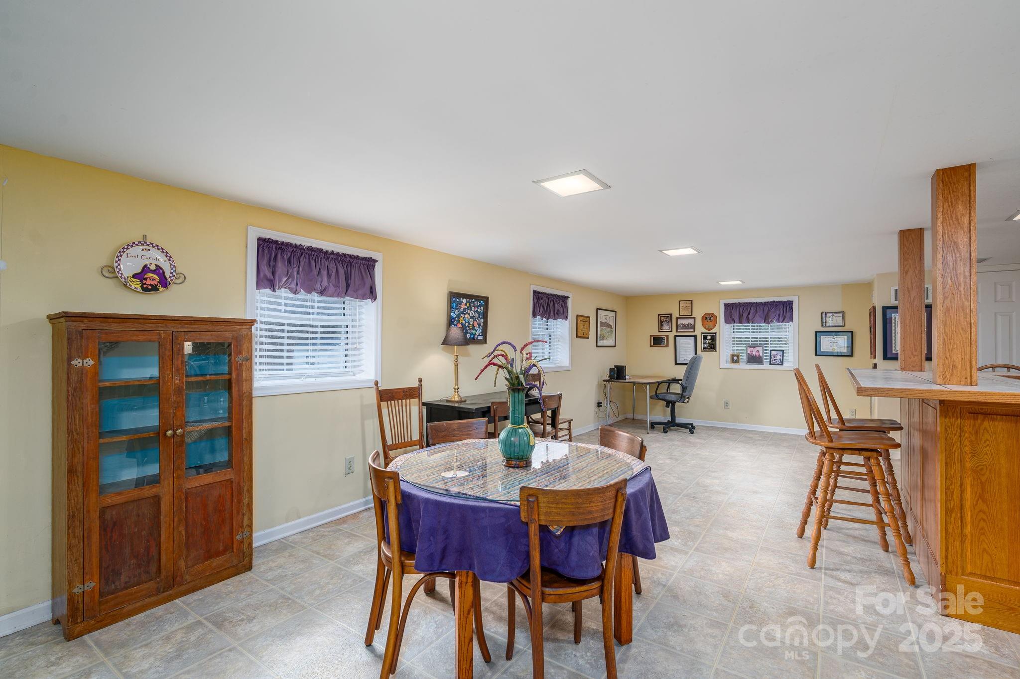 113 Old Stagecoach Road — Lawndale